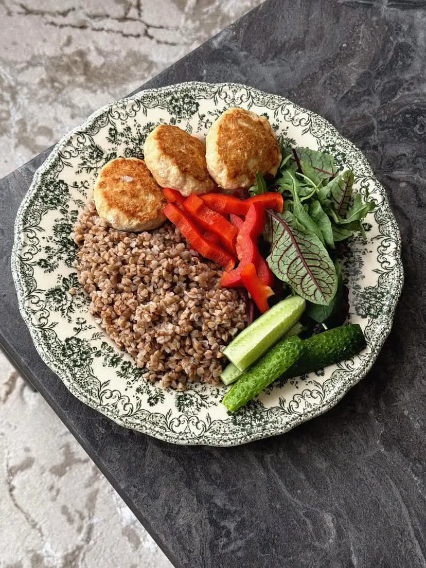 Buckwheat & Cutlets Bowl