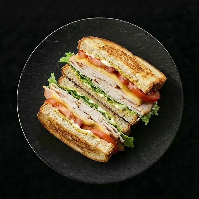 Сендвіч з сиром та індичкою