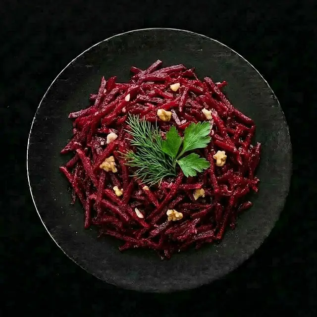 Салат з буряка з часником та горіхами
